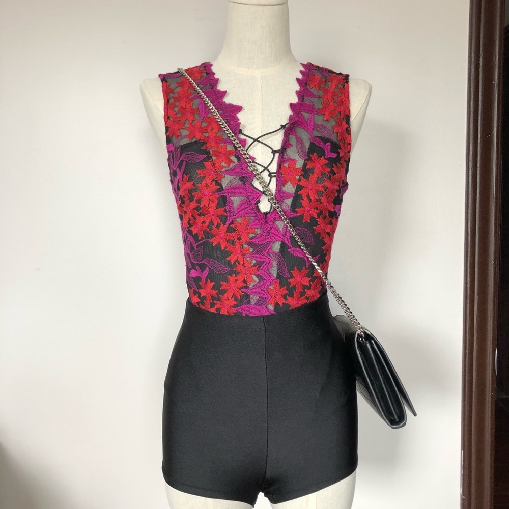 Guess Embroidery Floral One Piece XS